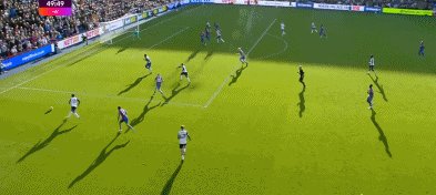 英超直播-【早报】鹬蚌相争，渔翁得利