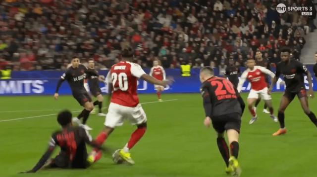 NBA篮球直播-【观察】“角球队”险被角球击败 阿森纳差的不是角球